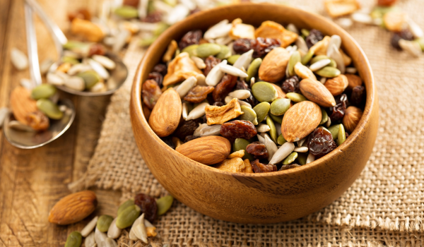 11 Best Nuts and Seeds Packed With Magnesium
