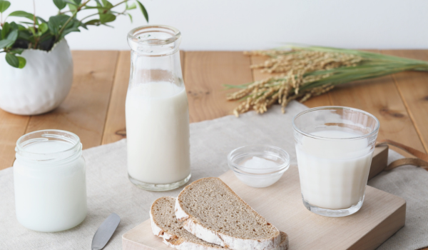 Whole Milk: Key Benefits, Nutritional Value, and Health Considerations