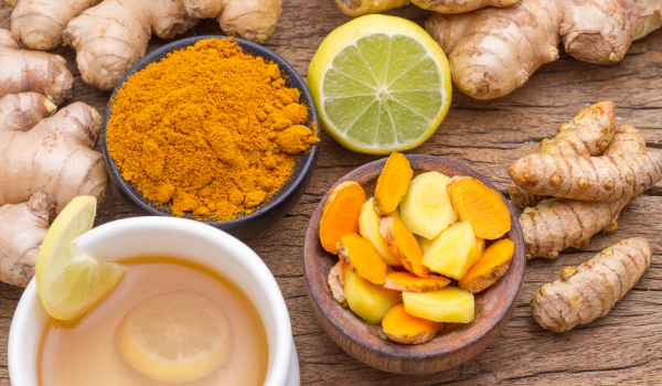 7 Reasons to Add a Ginger and Turmeric Shot to Your Daily Routine