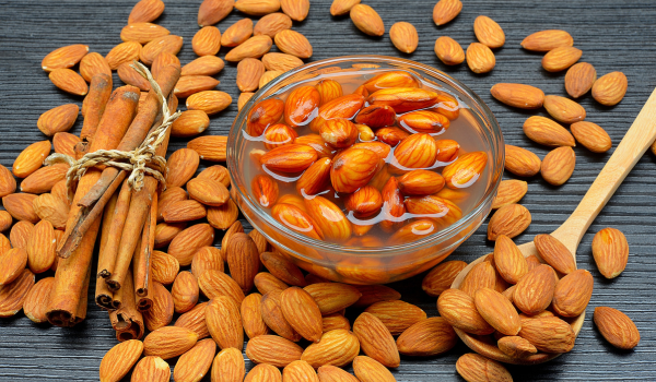 Possible Wellness Advantages of Consuming Soaked Almonds