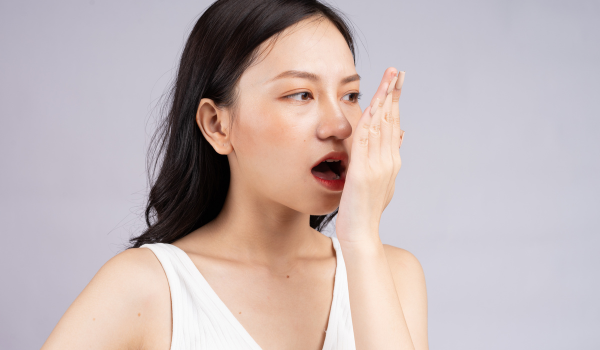 Halitosis: 11 Possible Reasons Why Your Breath Smells Bad