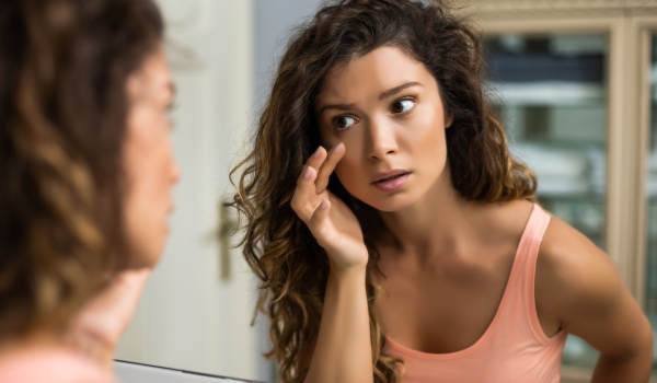Natural and Medical Solutions for Reducing Under-Eye Puffiness