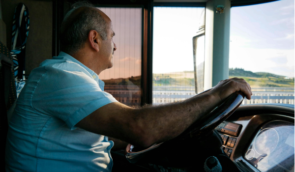 Senior Driving and Safety: Navigating the Road with Confidence and Caution