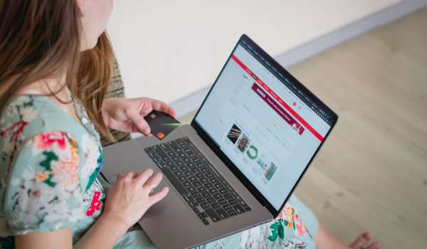 Support Groups and Online Communities for Patients: Finding Strength in Shared Experience