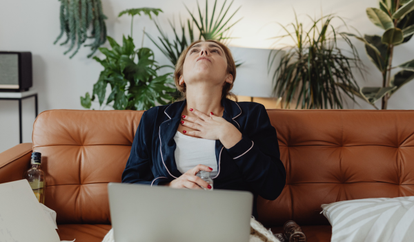 Swallowing Difficulties After Esophageal Cancer Surgery: Causes, Recovery, and Coping Strategies