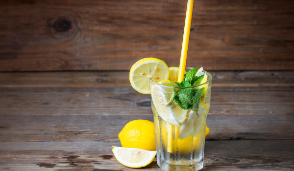 The Benefits of Drinking Warm Lemon Water in the Morning