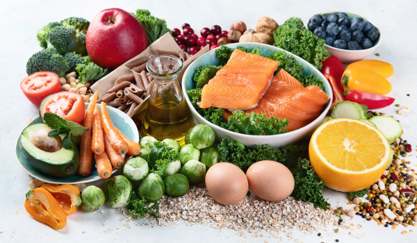 Getting Vitamins From Food vs. Supplements: What’s the Difference?