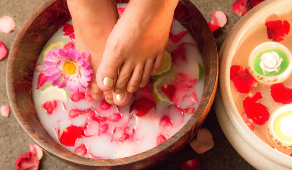 Everything You Should Know About Foot Detox Baths and Pads