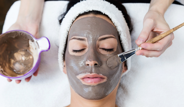 The Complete Guide to Clay Masks: Benefits, Types, and How to Use Them
