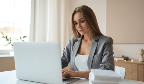 People Are Using ChatGPT in Place of Therapy—What Do Mental Health Experts Think?