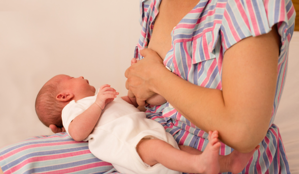 How Mastitis Affects Breastfeeding Mothers
